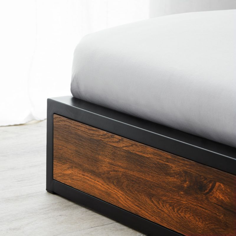 Metallbett mit Matratze & Lattenrost  140x200 cm Schwarz Braun