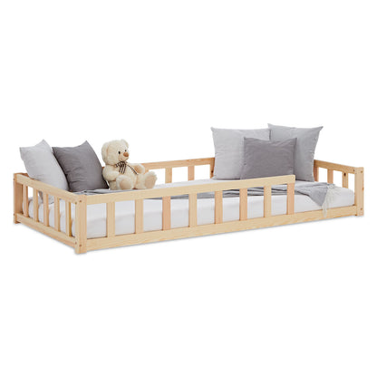Kinderbett 90x200 Natur | Bodenbett mit Lattenrost | mit Rausfallschutz | Montessori