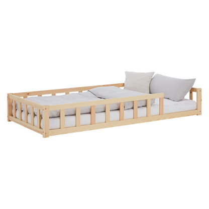 Kinderbett 90x200 Natur | Bodenbett mit Lattenrost | mit Rausfallschutz | Montessori
