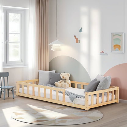 Kinderbett 90x200 Natur | Bodenbett mit Lattenrost | mit Rausfallschutz | Montessori