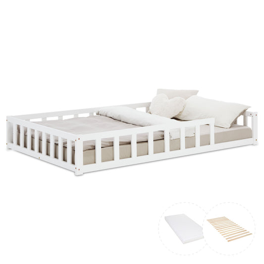 Kinderbett 120x200 Weiß | Bodenbett mit Matratze & Lattenrost | mit Rausfallschutz | Montessori