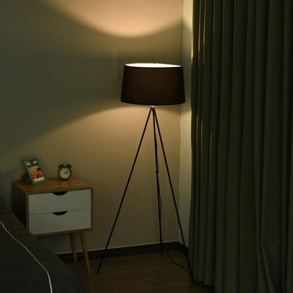Stehlampe Tripod 40W Skandinavisch schwarz ?48 x 156 cm