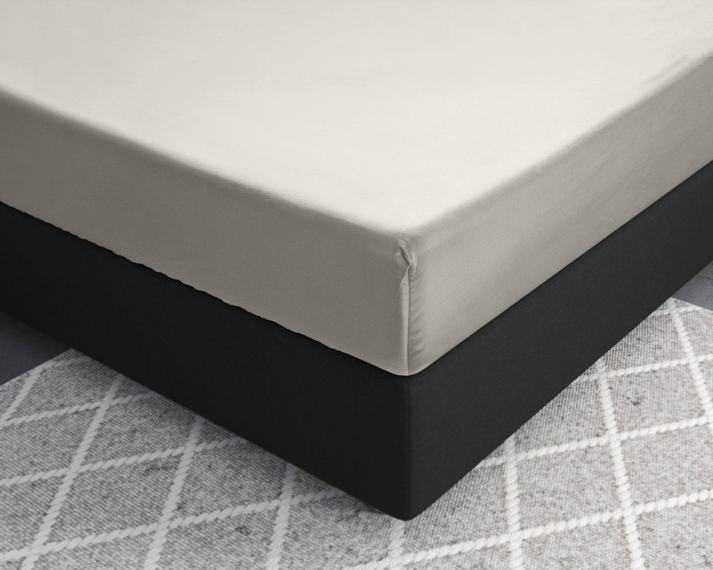 Satin Spannbettlaken Creme 140 x 200 cm - Palo24