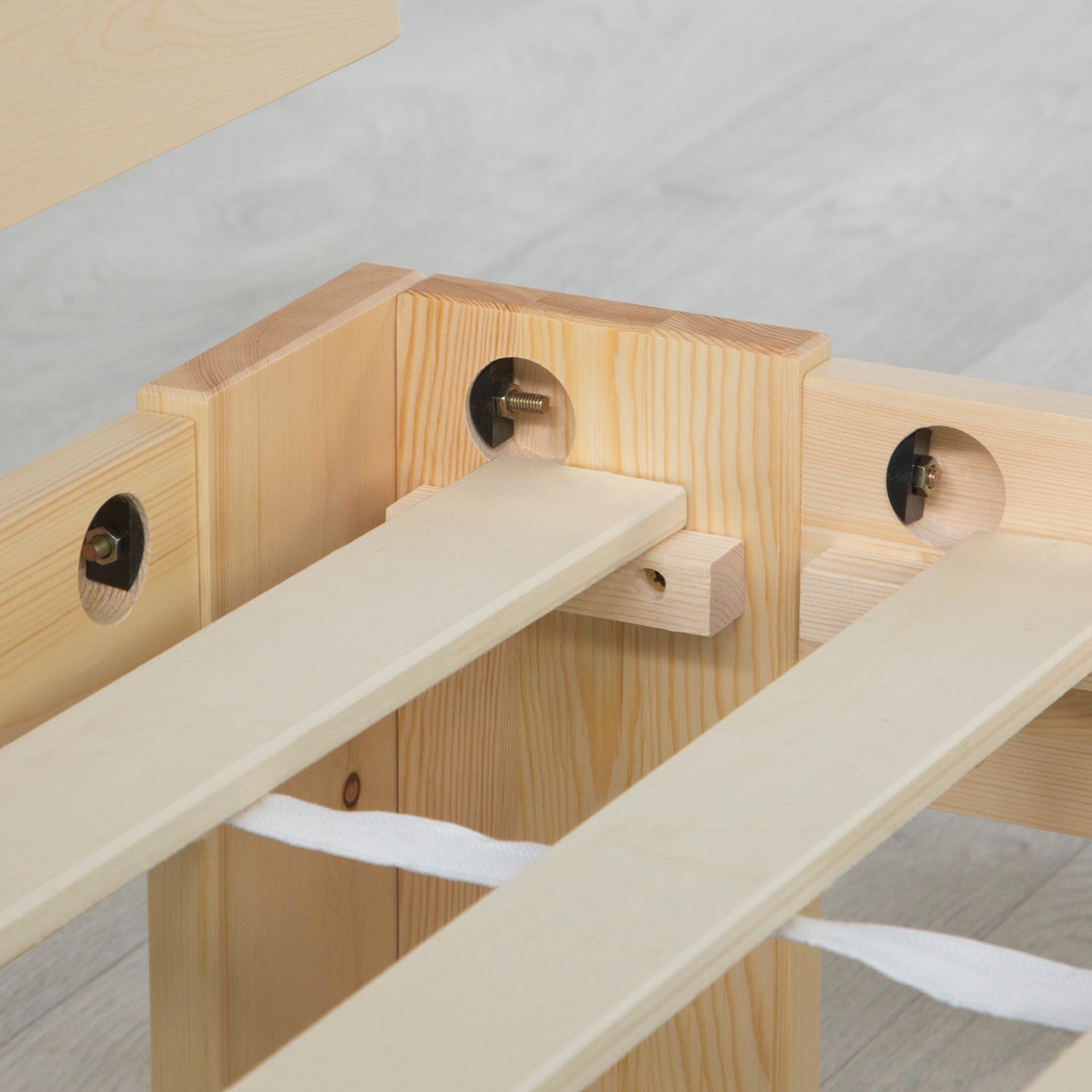 Holzbett mit Matratze 140x200 cm Natur