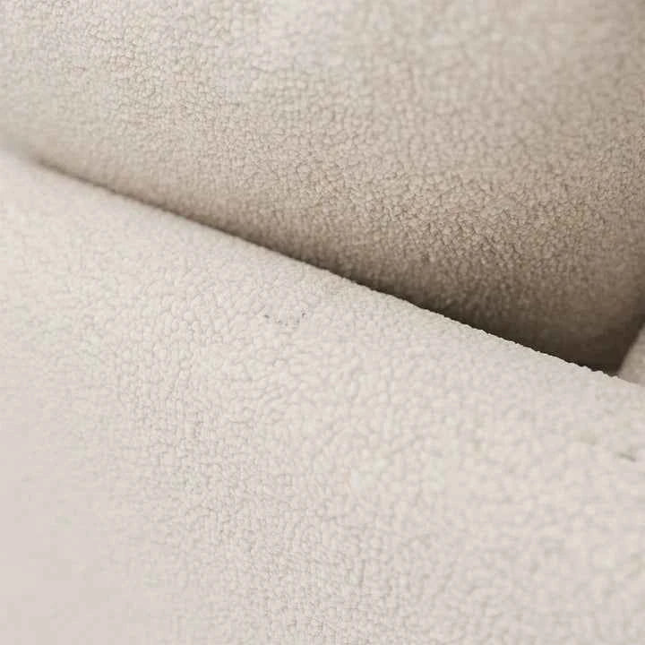 Sofa Tirano mit Ottomane & Dekokissen aus Boucléstoff Creme Links