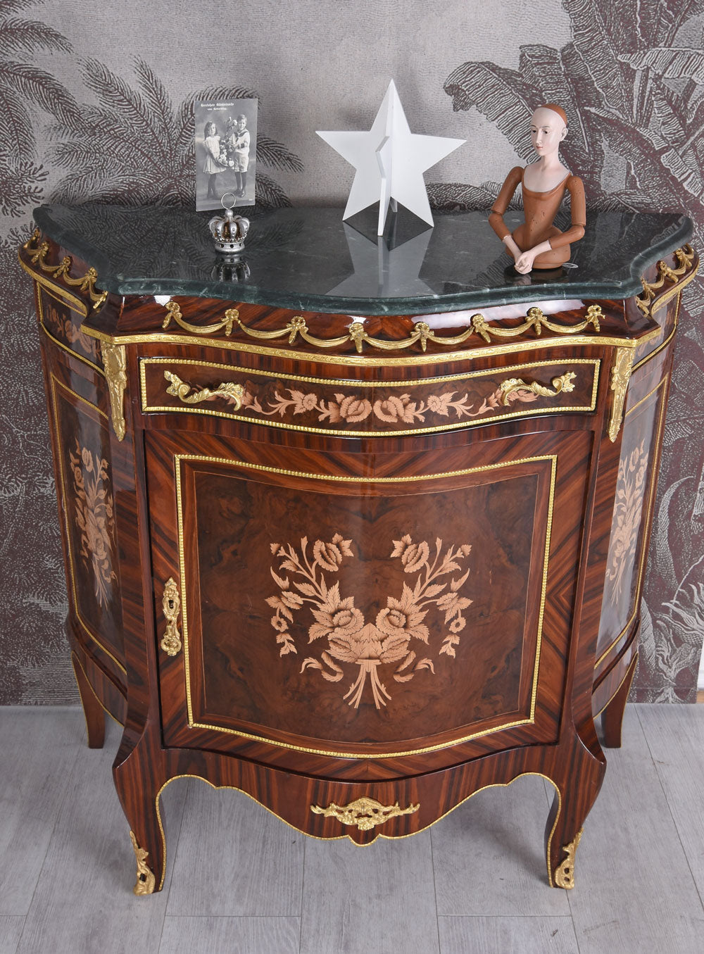 ARMOIRE BAROQUE ARMOIRE EN BOIS AVEC PLATEAU EN MARBRE INLAUSE COMMODE TIROIR DE NUIT