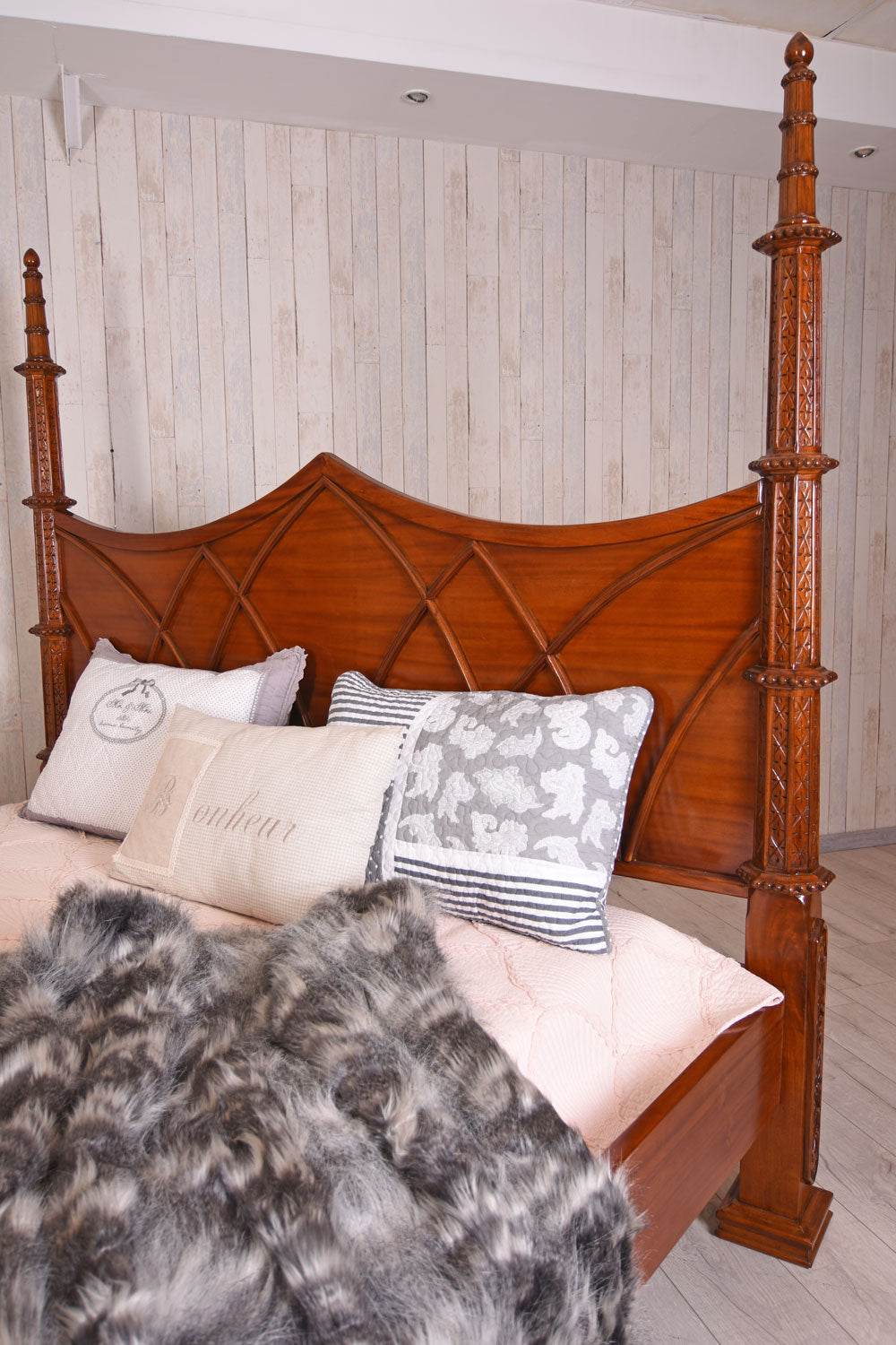 Doppelbett massives Mahagoni Antik Himmelbett 180x200cm - Palo24